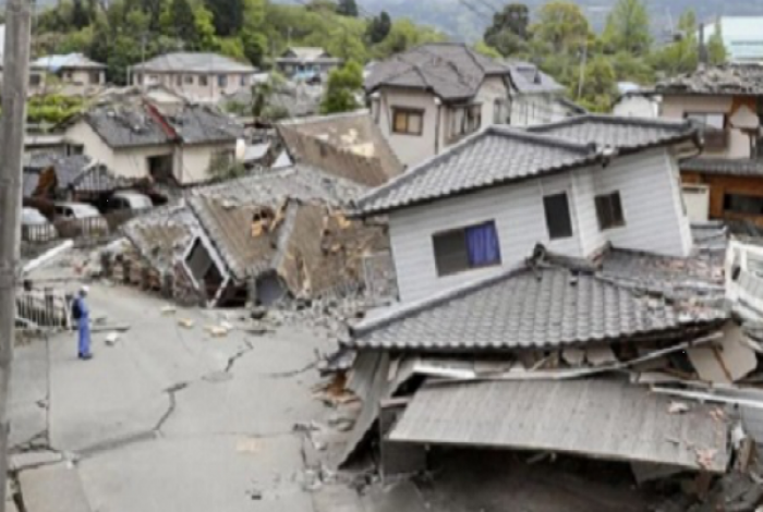 Case distrutte da disastro naturale