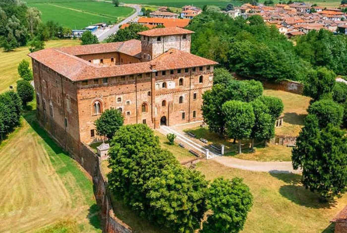 Castello di Lardirago