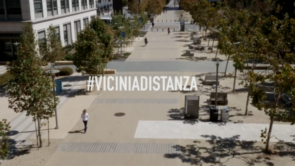 #viciniadistanza
