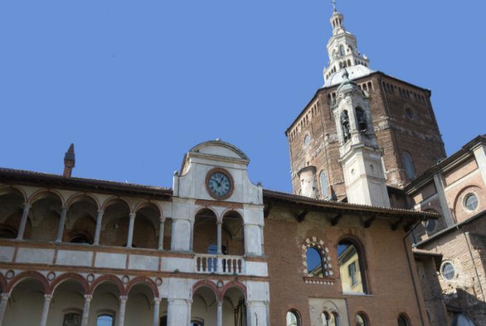 Facciata del palazzo Broletto