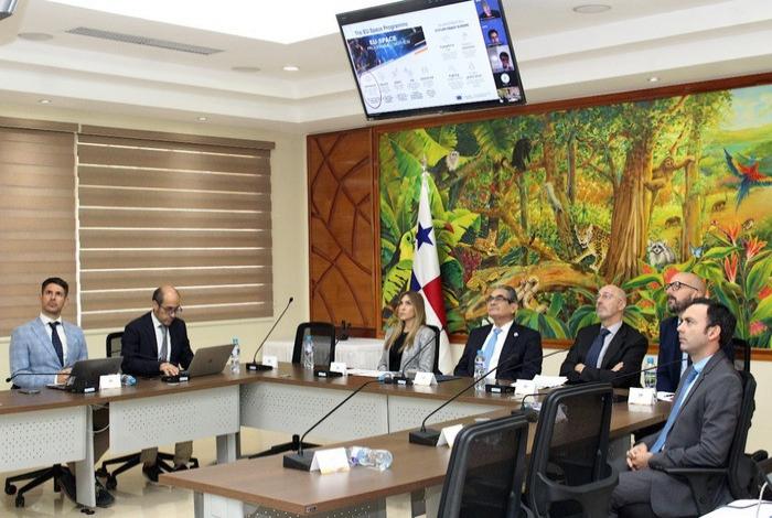 Taramelli all'Università di Panama